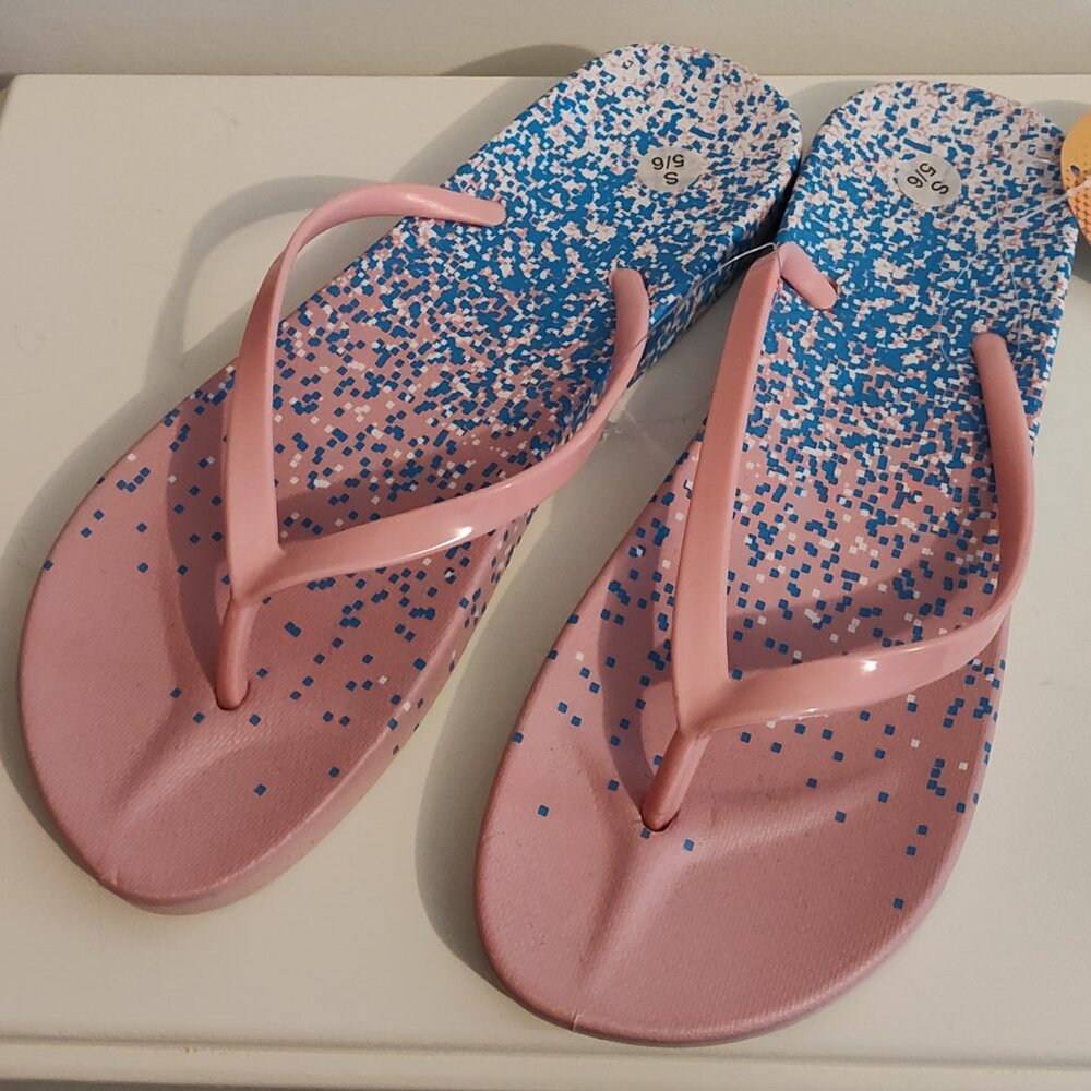 Sole Selection pink, blue & white flip flop sandals, new with tags, sz. S (5/6)